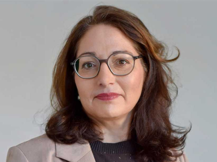 Portraitfoto von Sonja Kastilian