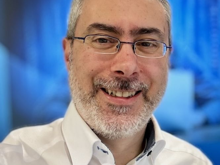 Das Bild zeigt Athanassios Pitsoulis.