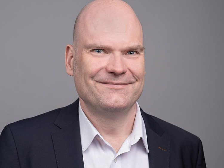 Portraitbild von Dr. Jan-Martin Wiarda