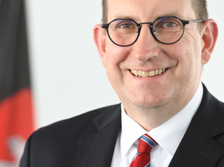 Zu sehen ist Matthias Wunderling-Weilbier. 