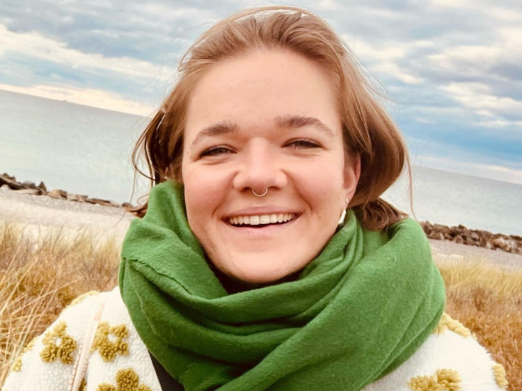 Das Foto zeigt Sarah Stapel.