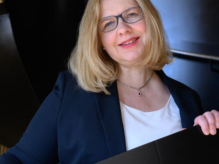 Zu sehen ist Elisabeth Zeisberg.