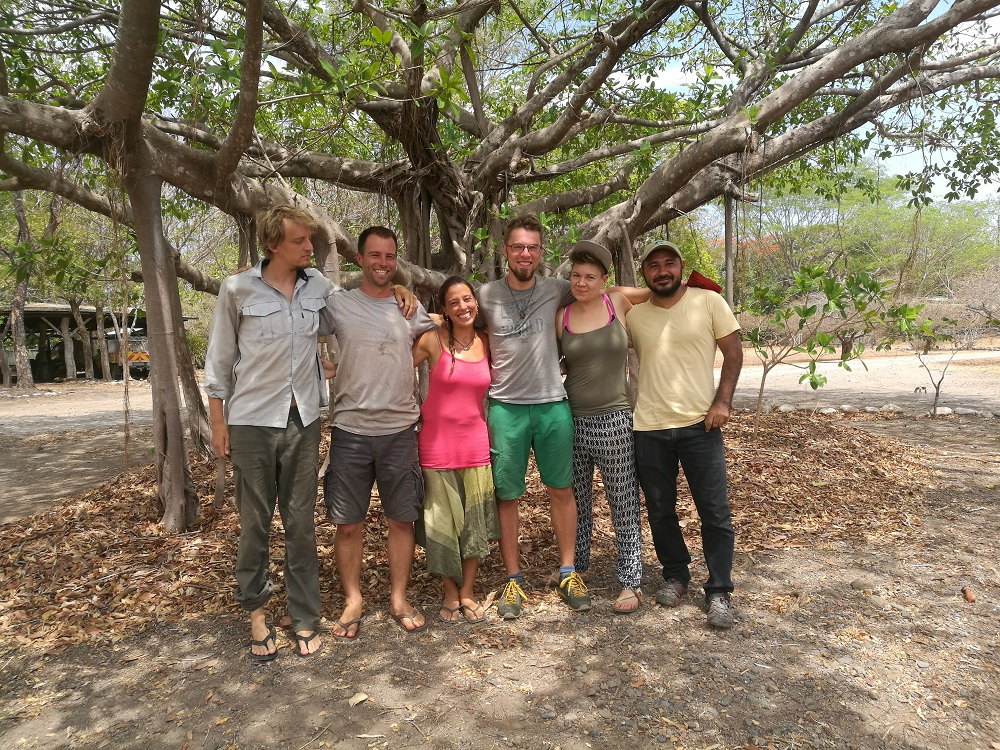 Das Forschungsteam von Matthias Beyer (v.l.): Malkin Gerchow, Dr. Matthias Beyer, Ana Claudia Callau Poduje, Adrian Dahlmann, Kathrin Kühnhammer, Alberto Iraheta. 